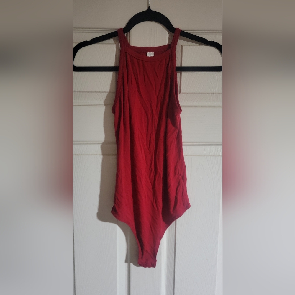 BUNDLE: 2 Sleeveless Body Suits